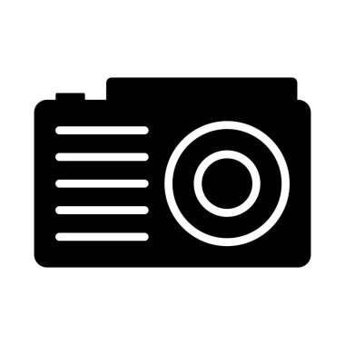 Çeşitli fotoğrafçılık projeleri ve medya uygulamaları için uygun basit bir tasarım içeren zarif bir siyah kamera simgesi. Yaratıcı amaçlar için mükemmel.