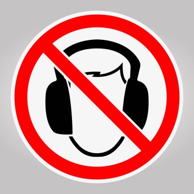 Bu illüstrasyonda, gürültü kısıtlamaları ve işitme güvenliğine yönelik farkındalığı artıran bir kulaklık olmayan sembol yer alıyor. Minimalist tasarım görünürlüğü ve iletişimi arttırır..