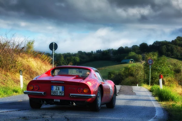 Мбаппе Марино Сетт Ferrari Dino 246 Coppa Uvolari — стоковое фото