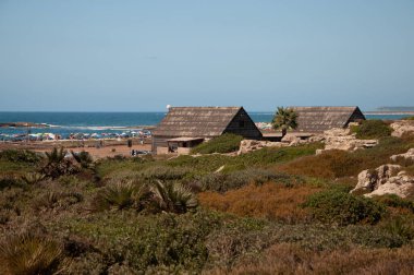 Arutas 'taki plaj. Sardunya, İtalya yazın