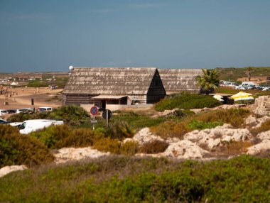 Arutas 'taki plaj. Sardunya, İtalya yazın