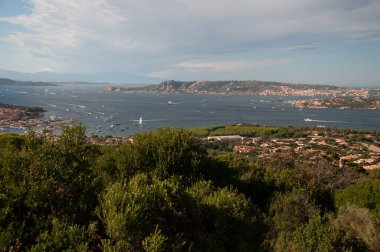 2022 yazında panoramik çekim Palau, Sardinya, İtalya