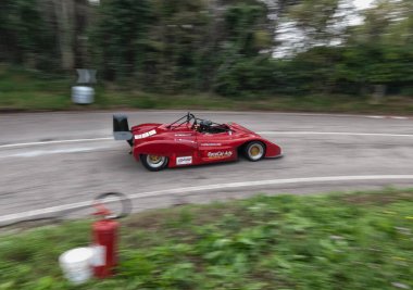 PESARO - İtalya - OTT 09 - 2022: Osella PA 9 90 klasik arabaların yarış pesarosu CUP