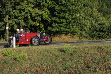 san marino , san marino - sett. 16 -2022 : BUGATTI 51 GRAND PRIX 1932 in coppa nuvolari old racing car with classic car