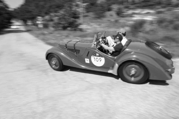 Urbino Italy Jun 2022 328 1938年在意大利历史上著名的赛车比赛Mille Miglia 2022的集会上 — 图库照片