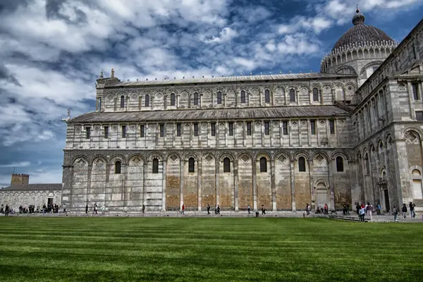 Pisa Italyitaly Pisa 2023 Landscape Piazza Del Duomo Větrnou Katedrálou — Stock fotografie