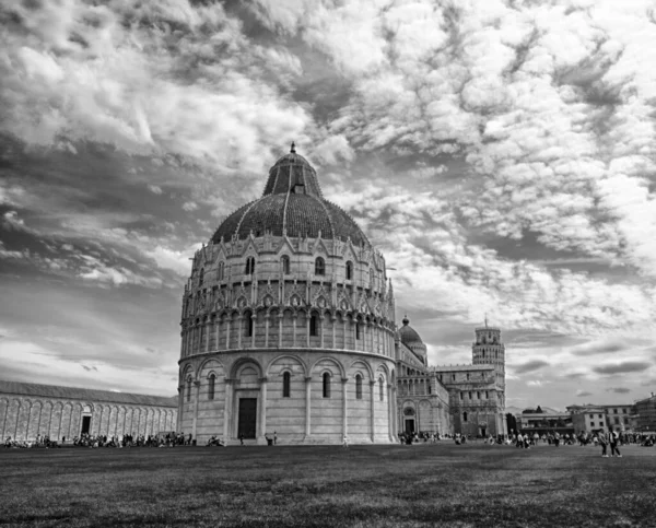 Italy Pisa 2023 Landscape Piazza Del Duomo Med Fanatisk Katedral — Stockfoto