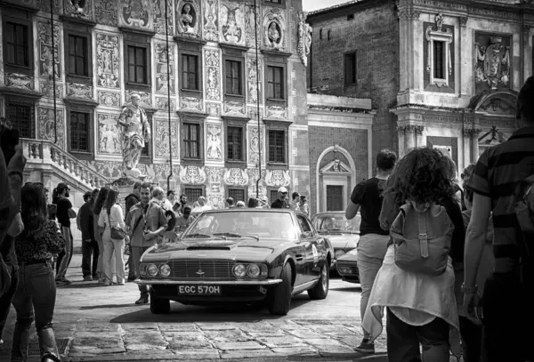 Pisa Italy 2023 Апреля Aston Martin Dbs 1969 Старом Гоночном — стоковое фото