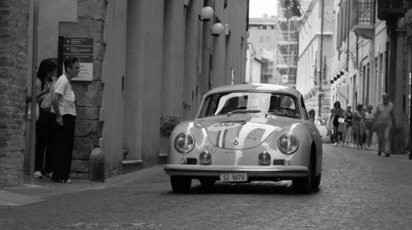 Песаро Италия 2023 Июня Porsche 356 1500 Carrera 1956 Старом — стоковое фото