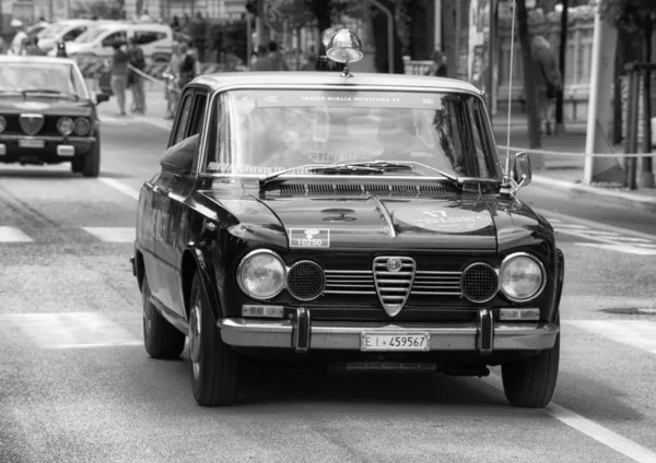 Пезаро Италия 2023 Alfa Romeo Giulia Carabinieri Старом Гоночном Автомобиле — стоковое фото