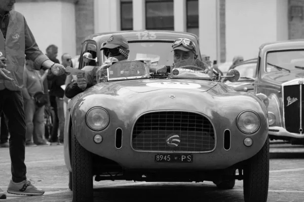 1946年意大利佩萨罗14 2023 Ermini Fiat 1100 Sport 1946年意大利历史上著名的赛车比赛Mille Miglia 2023 1927 — 图库照片