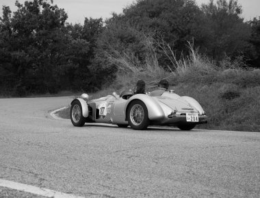 Tavoleto, İtalya - hazır. 16 - 2023: Cisitalia Abarth 1948 ex nuvolari in coppa nuvolari old race