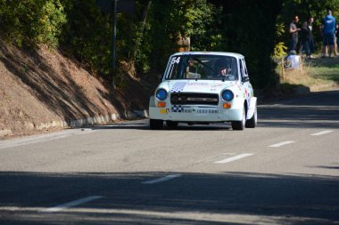 Pesaro, İtalya - 06 ott 2023: Otobianchi A 112 versiyonu, San Bartolo pesaro 'da sprint yarışı