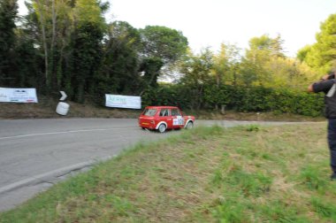Pesaro, İtalya - 06 ott 2023: Otobianchi A 112 versiyonu, San Bartolo pesaro 'da sprint yarışı