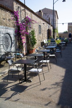 San pantaleo, itaky 06 Temmuz 2023 -: SAN PANTALEO, İtalya: SAN PANTALEO SARDINIA 'nın dış binası