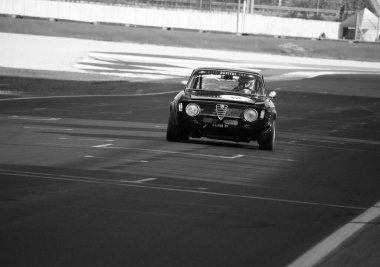 Misano, ITALY - ott, 21 2013: Spor araba alfa romeo giulia GTAM VINATGE CAR in MISANO