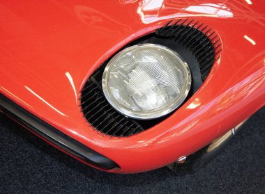 Bologna, İtalya - 26 Ekim 2023: LAMBORGHNI MIURA LÜTFESİ BÜYÜK ARABASI