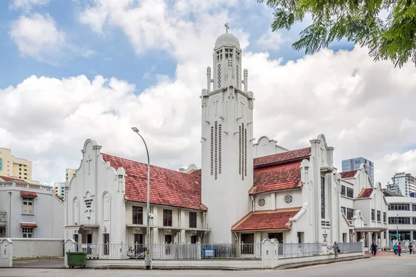 stock image SINGAPORE - FEBRUARY 8,2023 - View at the Kampong Kapor Methodist Church in the streets of Singapore. Singapore is a sovereign island country and city-state in maritime Southeast Asia.