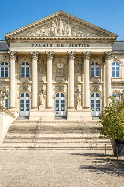 Vista Edifício Justiça Palácio Nas Ruas Amiens França — Fotografia de Stock
