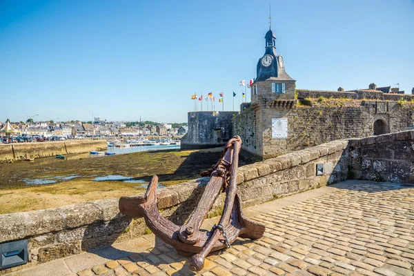 Concarneau France June 2023 View Fortress Clock Tower Old Anchor — Stock Photo, Image