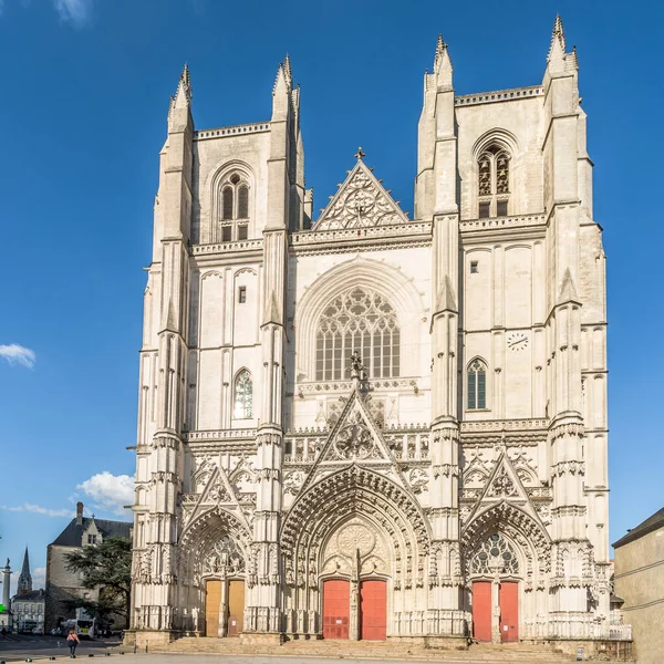 Pohled Katedrálu Svatého Petra Pavla Ulicích Nantes Francii — Stock fotografie