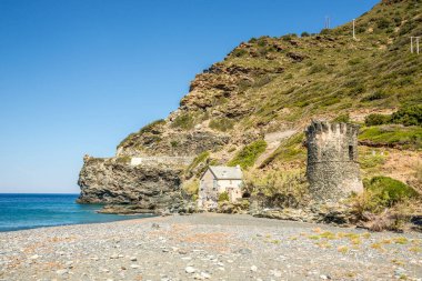 Negru Denizindeki Ceneviz kulesine bakın - Korsika, Fransa