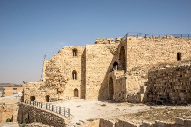 Ürdün 'deki Kerak şatosunun kalıntılarına bakın