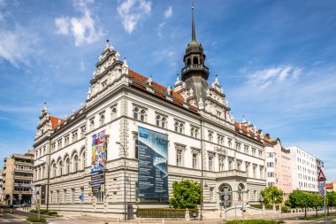 MARIBOR, SLOVENIA - 5 Mayıs 2024 - Maribor Kültür Merkezi 'ne bakın. Maribor, Slovenya 'nın ikinci büyük kentidir..