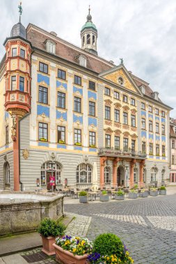 COBURG, ALMANY - 27 Mayıs 2024 - Almanya 'nın Coburg caddelerindeki belediye binasında görüş. Coburg, Almanya 'da Bavyera eyaletinde yer alan bir şehirdir.