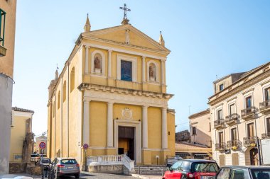 CROTON, İTALYA - EYLÜL 1.2024 - Crotone sokaklarındaki Santa Maria Immaculate Kilisesine bakın. Crotone İtalya 'nın Calabria şehrinde bir şehirdir..