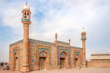 MULTAN, PAKISTAN - 16 Şubat 2025 - Multan 'daki Shah Rukn-e-Alam' ın Mezarı 'na bakın. Multan Pakistan 'ın Punjab şehrinde Chenab nehrinin kıyısında yer alan bir şehirdir..