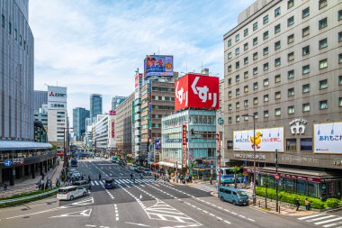 Osaka, Japonya - 12 Mayıs 2025 - Osaka sokaklarında. Osaka, Japonya 'da Honshu eyaletinde yer alan bir şehirdir..