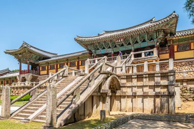 BULGUKSA, S.KOREA - 19 Mayıs 2025 - Bulguksa Budist Tapınağı 'na bakın. Bulguksa, Güney Kore 'nin Jinhyeon-dong kentinde bulunan bir Budist tapınağıdır..