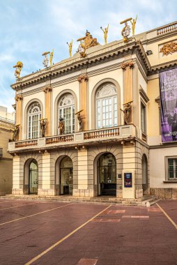 FİLM, İSPAN 8 Eylül 2025 - Figueres caddelerindeki Dali Müzesi 'nde manzara. Figueres İspanya 'nın Katalonya bölgesinin Girona bölgesinde Alt Emporda eyaletinin başkentidir..