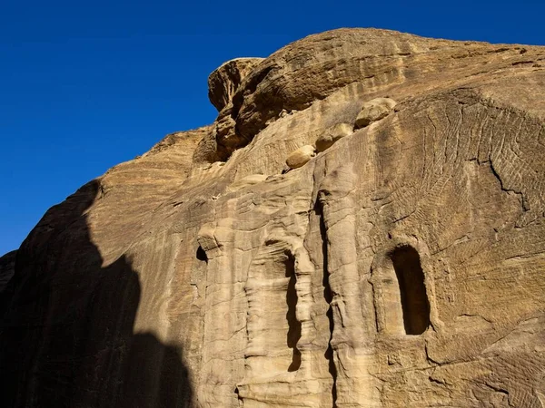 古代都市への入り口として機能するSiq 風光明媚な渓谷ペトラ ヨルダン 世界の7不思議の一つ — ストック写真