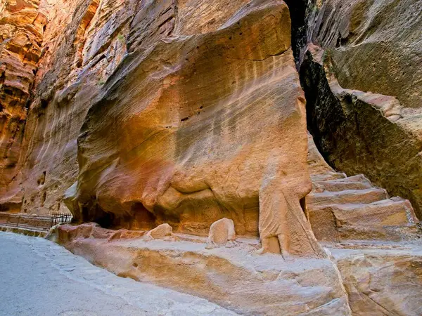 Siq Manzaralı Kanyon Antik Şehir Petra Nın Girişi Olarak Hizmet — Stok fotoğraf