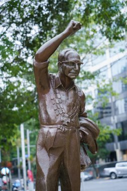Sör Dove-Myer Robinson Heykeli Aotea Meydanı, Auckland