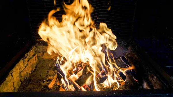 Płonące Płomienie Kominku — Zdjęcie stockowe