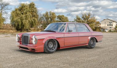 Markasız, jenerik konsept bir arabanın 3 boyutlu çizimi