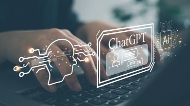 Teknoloji ve iş dünyası kavramı Al Chat bot ChatGPT, küresel internet iletişim uygulaması.