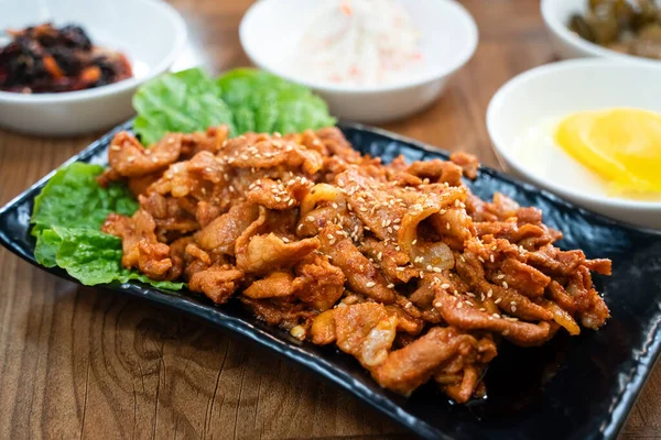 Delicious Korean Cuisine Jeyuk Bokkeum Stir Fried Pork Plate Serving — Stock Photo, Image