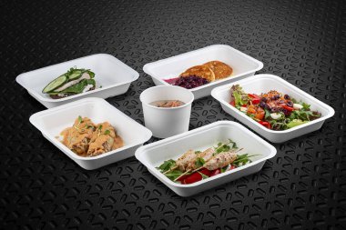 Meşgul insanlar için mükemmel sağlıklı ve uygun bir yemek seçeneği.