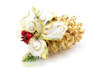 Beyaz arka planda izole edilmiş Noel oyuncağı.