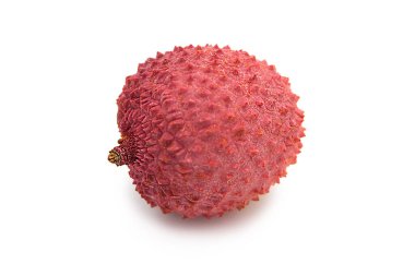 Olgun lychee beyaz arka planda izole edilmiş. Kesme yolu.