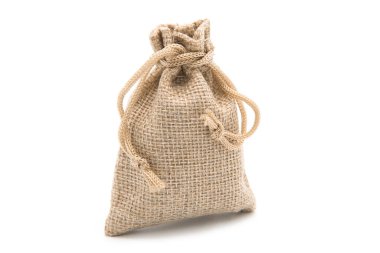 Beyaz arka planda izole edilmiş paçavra çuvalı. Boşluğu kopyala.