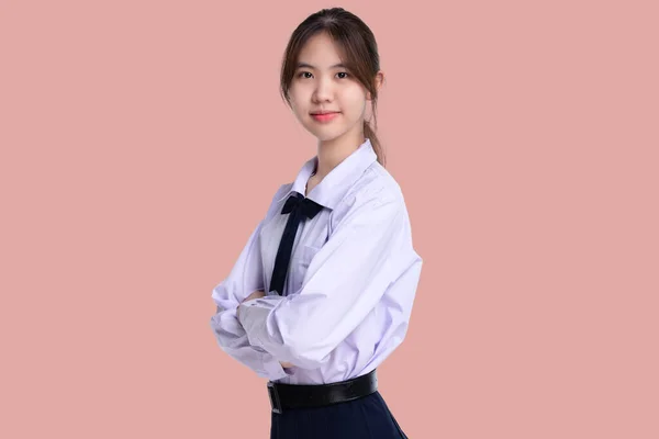 Porträt Schöne Asiatische Studentin Mädchen Thailändischen Schuluniform Isoliert Auf Rosa — Stockfoto