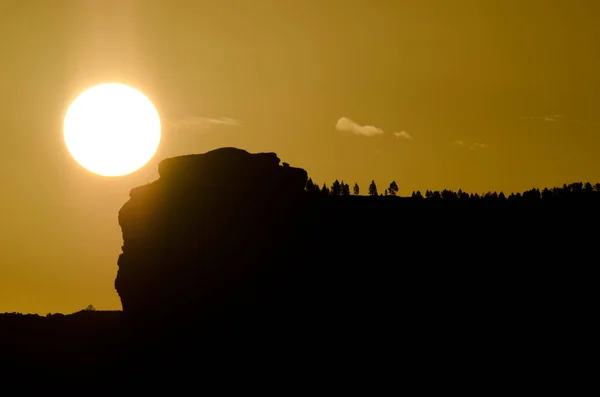 夜明けに崖だ ヌブロ自然記念碑 テジェダ グラン カナリア カナリア諸島 スペイン — ストック写真