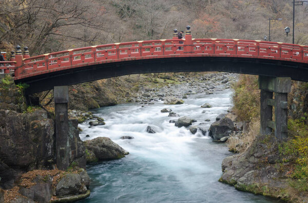 Синкё, священный мост через реку Дайя. Никко. Префектура Тотиги. Япония.