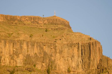 Punton de Los Gavilanes 'den Cliff. Arginguin vadisi. Mogan. Büyük Kanarya. Kanarya Adaları. İspanya.