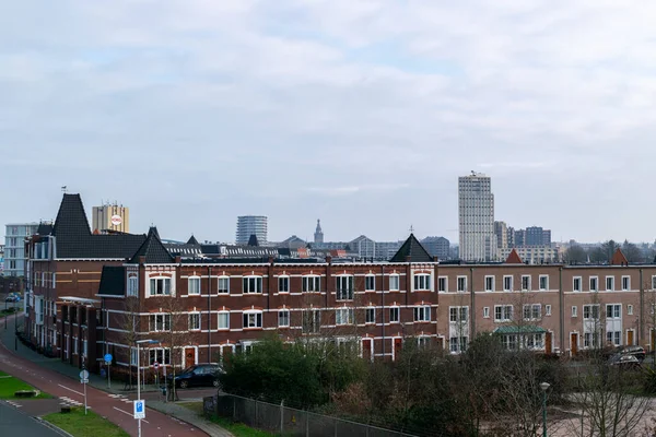 Nijmegen Nederländerna Januari 2023 Huslängder Framför Nijmegens Skyline — Stockfoto